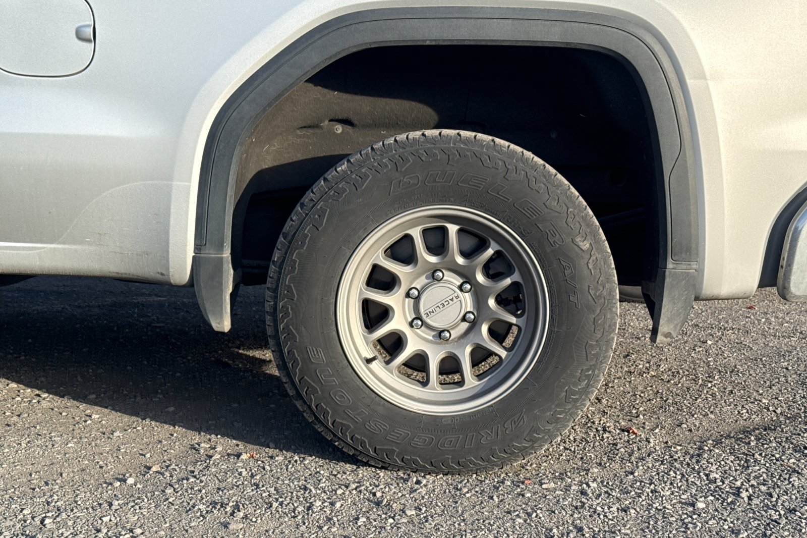 Used 2021 GMC Sierra 1500 SLE AWD/4WD image 3