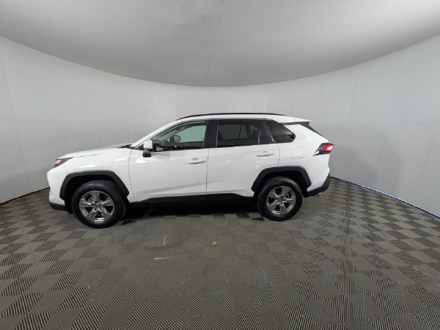 Used 2025 Toyota RAV4 XLE FWD image 22