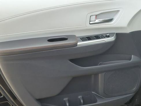 Used 2021 Toyota Sienna LE FWD image 15