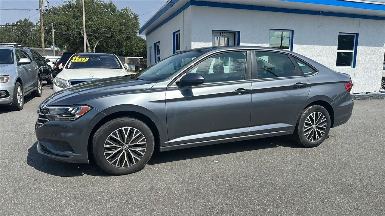 Used 2021 Volkswagen Jetta SE w/ SE Cold Weather Package FWD image 13