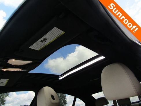 Used 2020 BMW M340i xDrive w/ Premium Package image 8