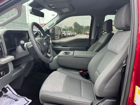 New 2026 Ford F250 XLT w/ XLT Premium Package AWD/4WD image 5