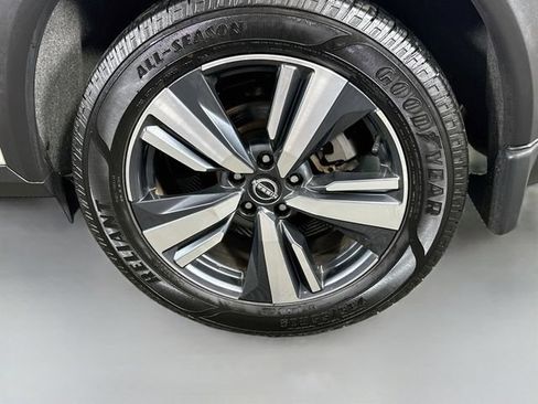 Used 2023 Nissan Rogue SL w/ SL Premium Package AWD/4WD image 32