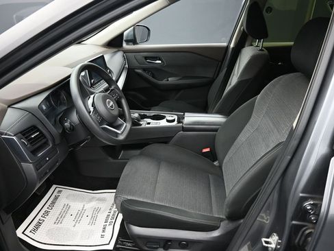Used 2023 Nissan Rogue SV image 11