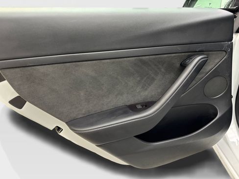 Used 2023 Tesla Model 3 Standard Range RWD image 34