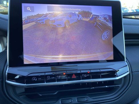 New 2026 Jeep Compass Limited image 10