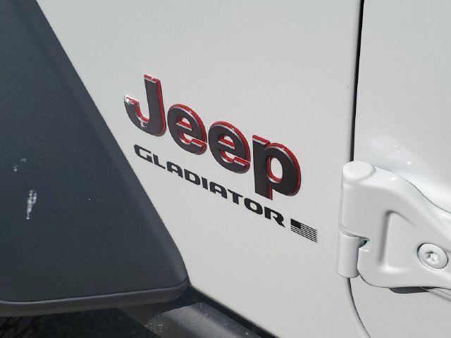 New 2026 Jeep Gladiator Mojave AWD/4WD image 10