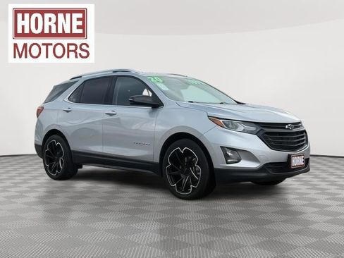 Used 2020 Chevrolet Equinox LT w/ Sport Edition image 11