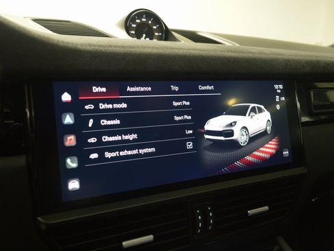 Certified 2023 Porsche Cayenne Turbo GT AWD/4WD image 30