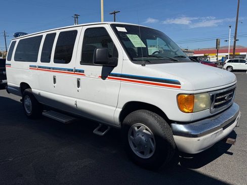 Used 2003 Ford E-350 and Econoline 350 XL image 2