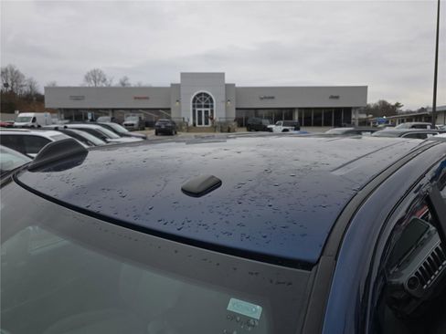 Used 2024 RAM 2500 Big Horn w/ Bed Utility Group image 12