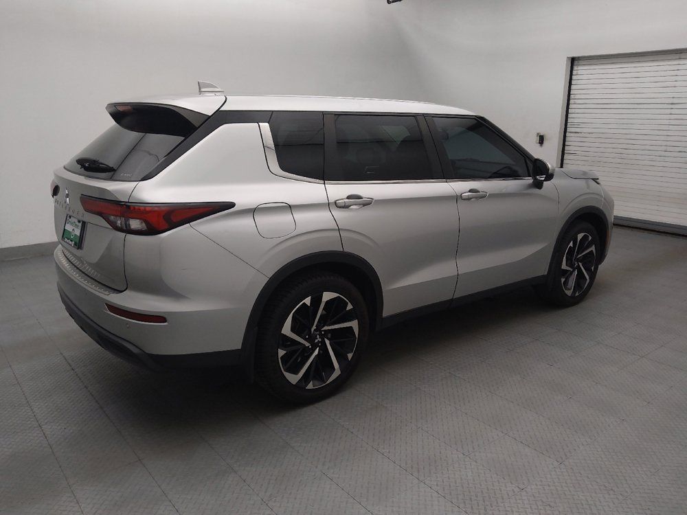 Used 2022 Mitsubishi Outlander ES AWD/4WD image 10