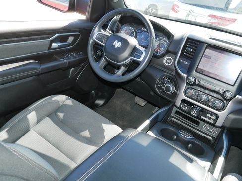 Used 2022 RAM 1500 Big Horn AWD/4WD image 9