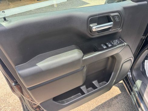 Used 2020 GMC Sierra 1500 4x4 Crew Cab w/ Convenience Package image 10