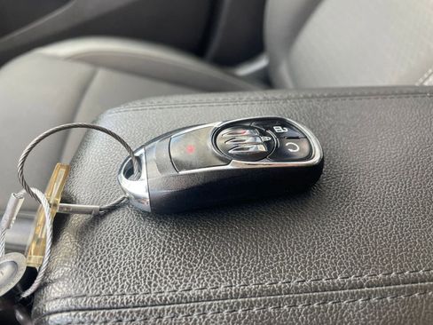 Used 2025 Buick Encore GX Preferred image 21