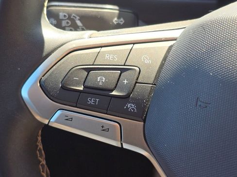 Used 2023 Volkswagen Tiguan SE R-Line AWD/4WD image 13