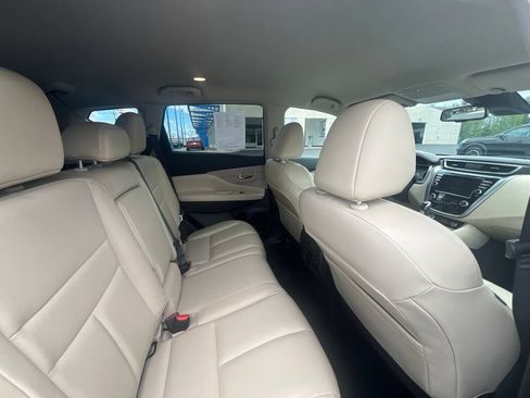Used 2024 Nissan Murano SV AWD/4WD image 11