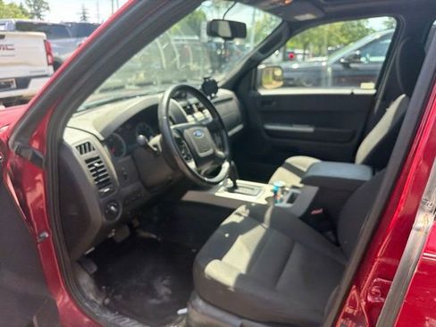 Used 2010 Ford Escape XLT FWD image 4
