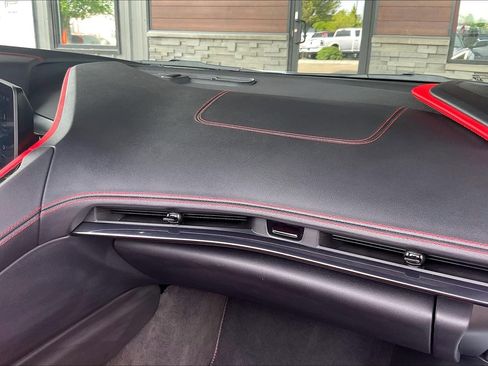Used 2024 Chevrolet Corvette Stingray Preferred Conv w/ Stealth Interior Trim Package RWD image 18