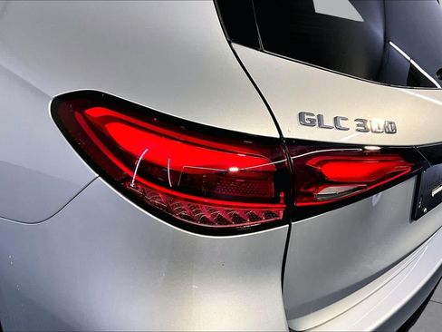 New 2026 Mercedes-Benz GLC 300 4MATIC image 5