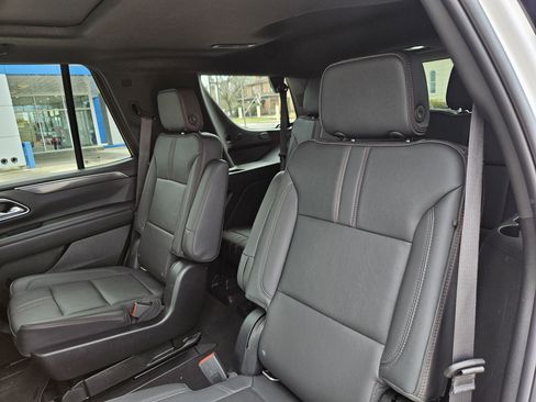 Used 2022 Chevrolet Tahoe RST w/ Luxury Package RWD image 29