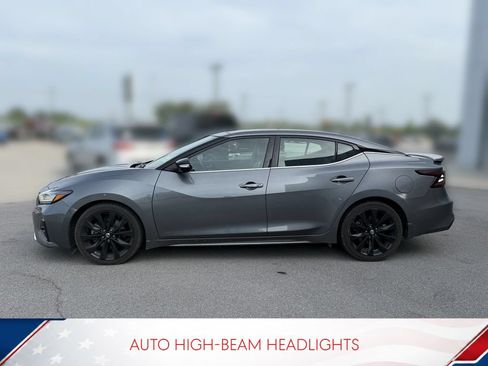 Used 2019 Nissan Maxima SR w/ Premium Package FWD image 9