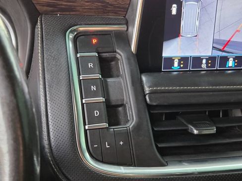 Certified 2021 Chevrolet Suburban Premier w/ Premium Package AWD/4WD image 23
