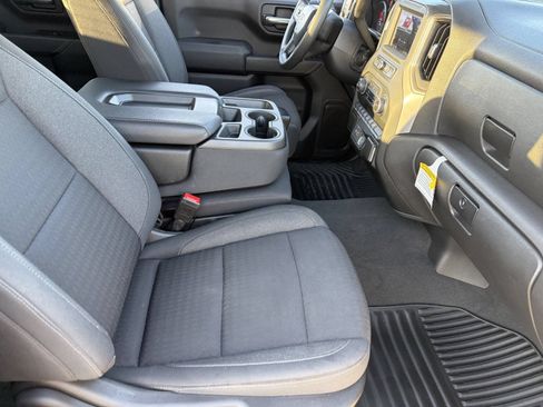 Certified 2022 Chevrolet Silverado 1500 Custom RWD image 12