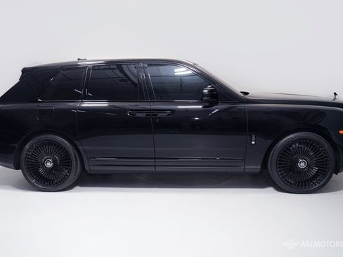 Used 2024 Rolls-Royce Cullinan AWD/4WD image 3