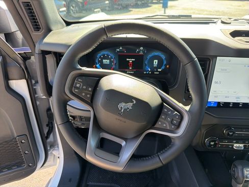 New 2026 Ford Bronco Badlands image 12