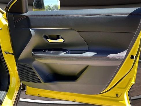 Certified 2025 Nissan Kicks SR w/ Interior Electronics Package FWD image 22