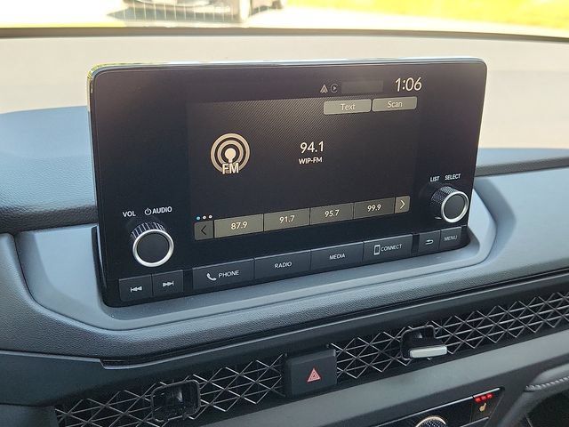 Certified 2025 Honda Accord SE image 18