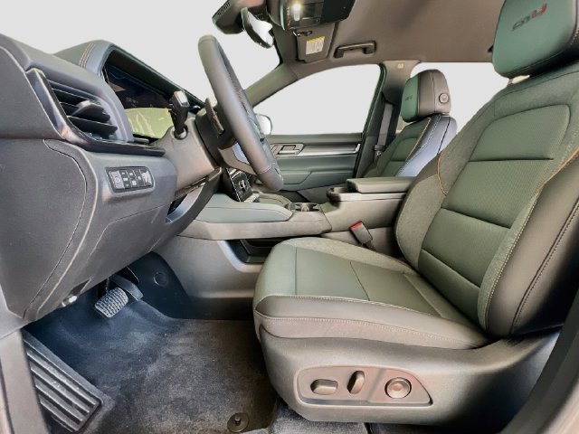 New 2027 GMC Terrain AT4 w/ Convenience Package III AWD/4WD image 15