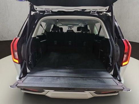 Used 2025 Ford Expedition Max Platinum image 22