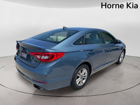 Used 2016 Hyundai Sonata SE FWD image 4