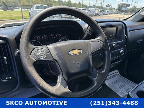 Used 2018 Chevrolet Silverado 1500 W/T w/ Trailering Package image 19
