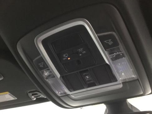 Used 2020 RAM 1500 Sport w/ Level 2 Equipment Goup w/2_L AWD/4WD image 29