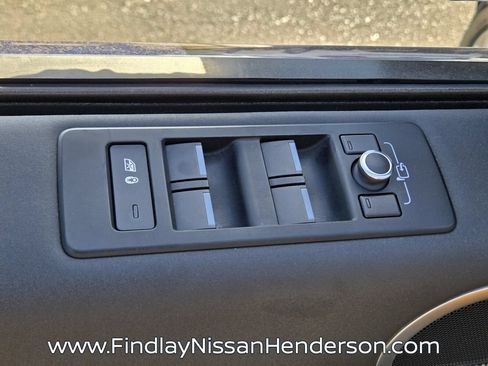 Used 2019 Land Rover Discovery HSE AWD/4WD image 22