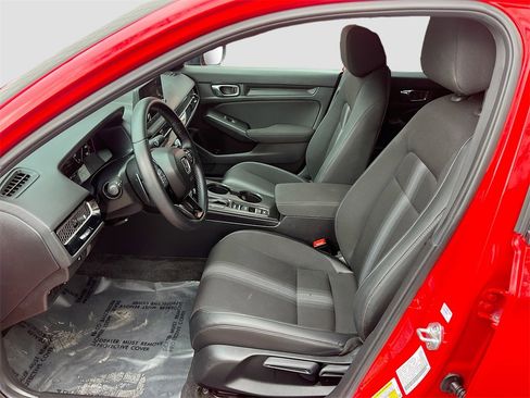 Used 2025 Honda Civic Sport image 19