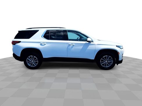 Certified 2023 Chevrolet Traverse LT FWD image 9