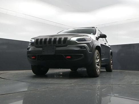 Used 2021 Jeep Cherokee Trailhawk w/ Trailer Tow Group AWD/4WD image 26