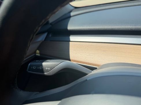 Used 2023 Tesla Model 3 Standard Range RWD image 18