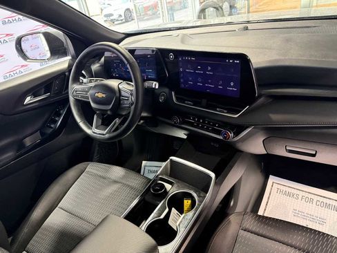 Used 2026 Chevrolet Equinox LT FWD image 43