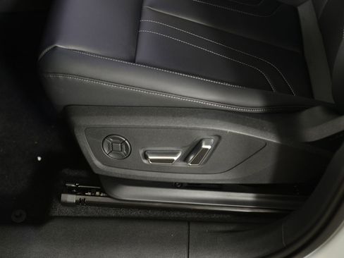 New 2026 Audi Q3 quattro 2.0T image 25