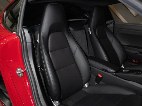 Used 2019 Porsche 718 Cayman S image 6