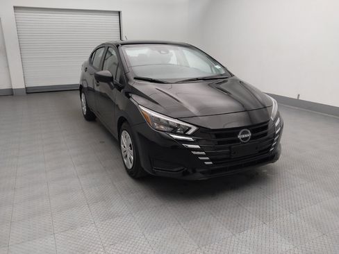 Used 2025 Nissan Versa S w/ Trunk Package FWD image 14