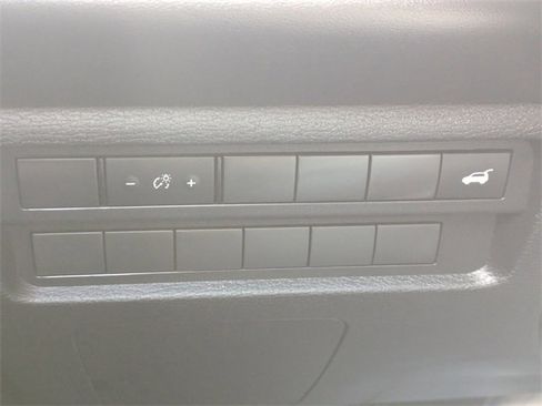 Used 2022 Mitsubishi Outlander SE image 28