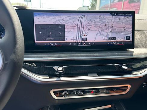 Certified 2026 BMW X7 xDrive40i w/ Premium Package AWD/4WD image 28