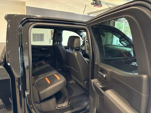 Used 2022 GMC Sierra 1500 AT4 w/ AT4 Premium Package AWD/4WD image 14