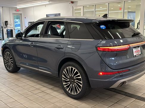 Used 2022 Lincoln Corsair Reserve w/ Sport Package AWD/4WD image 7